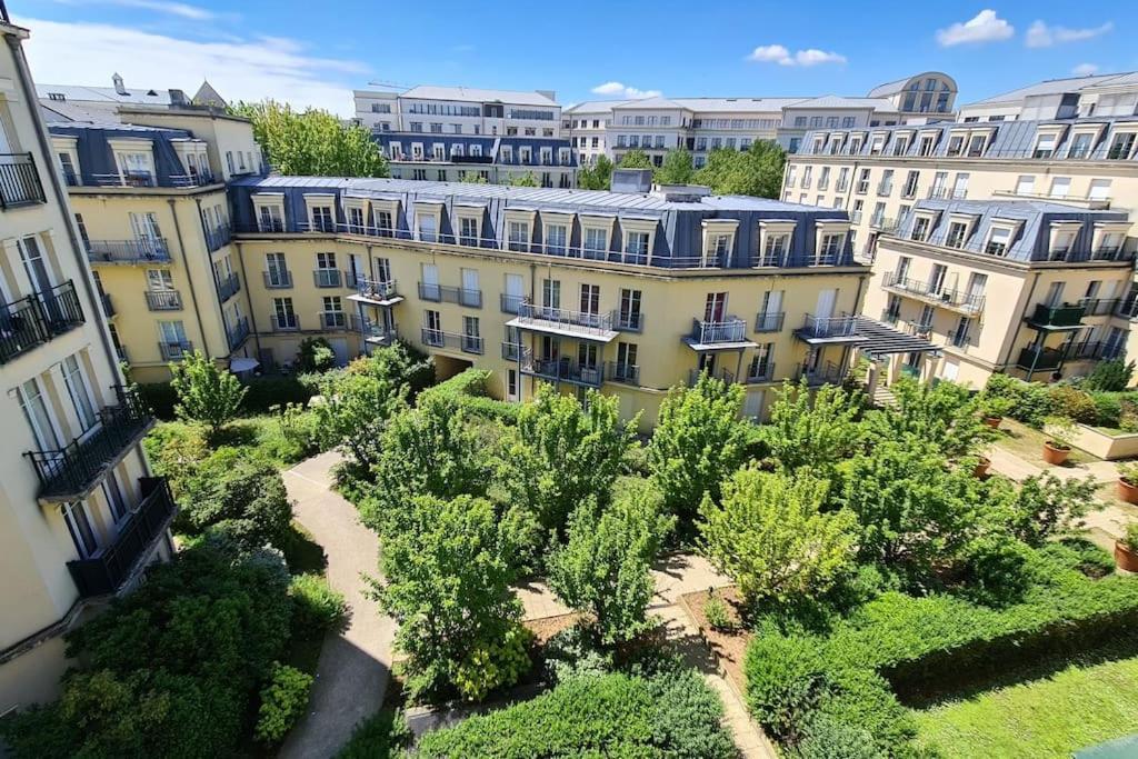 Appt 80M², 13 P, Disneyland, Fibre, 2 Parkings شيسي المظهر الخارجي الصورة